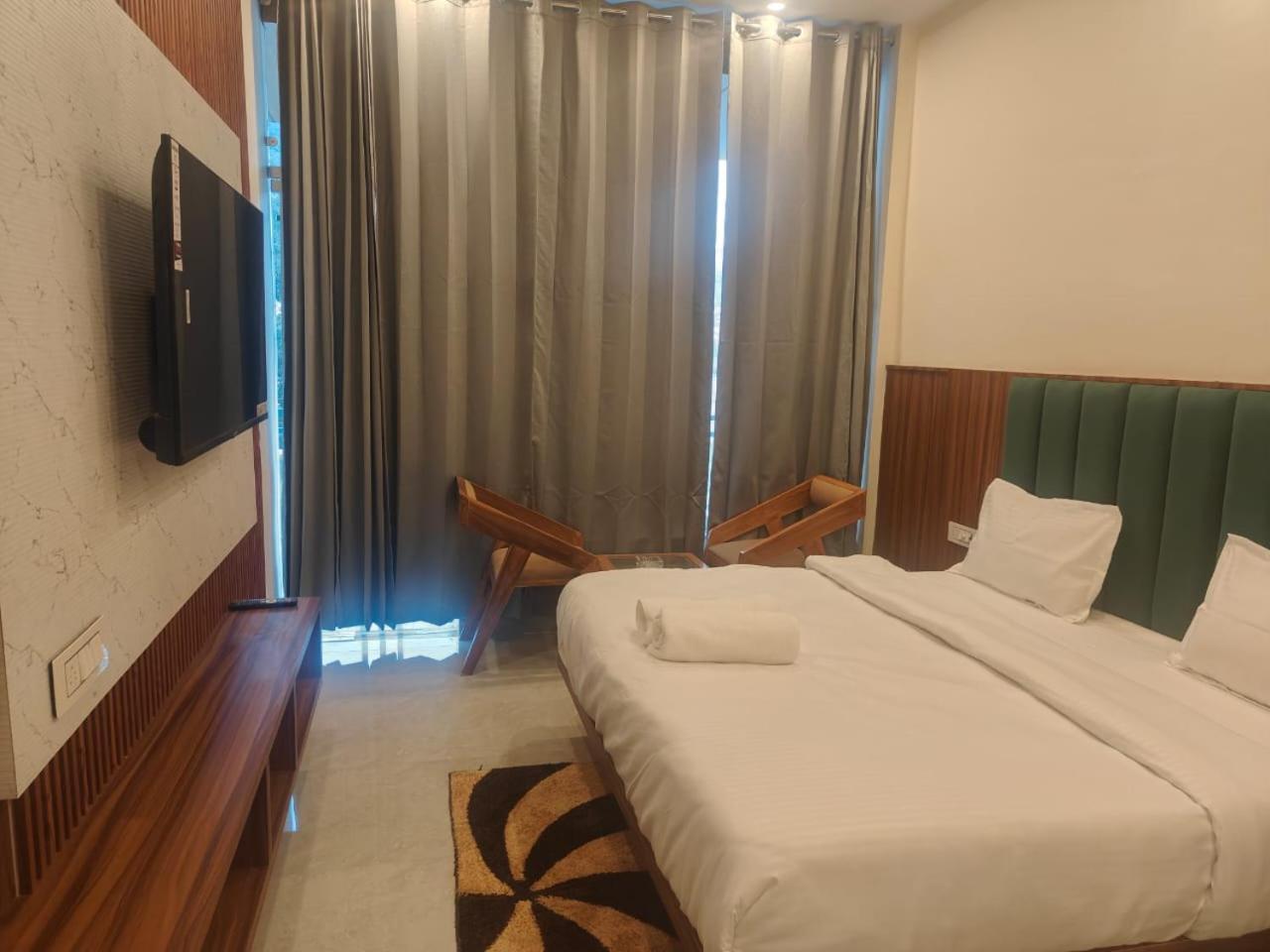 Aroma Resort Рішикеш Екстер'єр фото