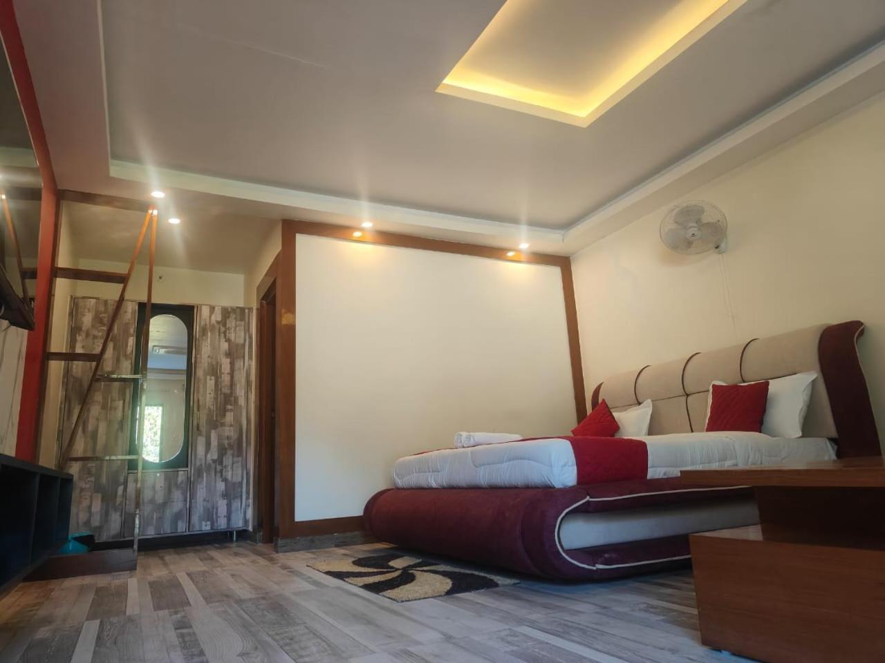 Aroma Resort Рішикеш Екстер'єр фото